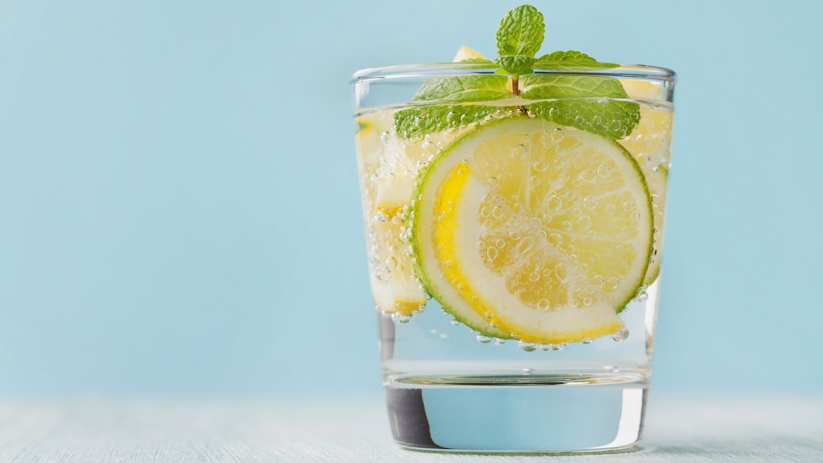 You know lemon water can boost your morning routine, but you don't always have time to cut and squeeze a fresh lemon. Trust me, I've been there! Check out my hydration pro-tip on making lemon ice cubes to simplify the prep-time and improve your morning.
